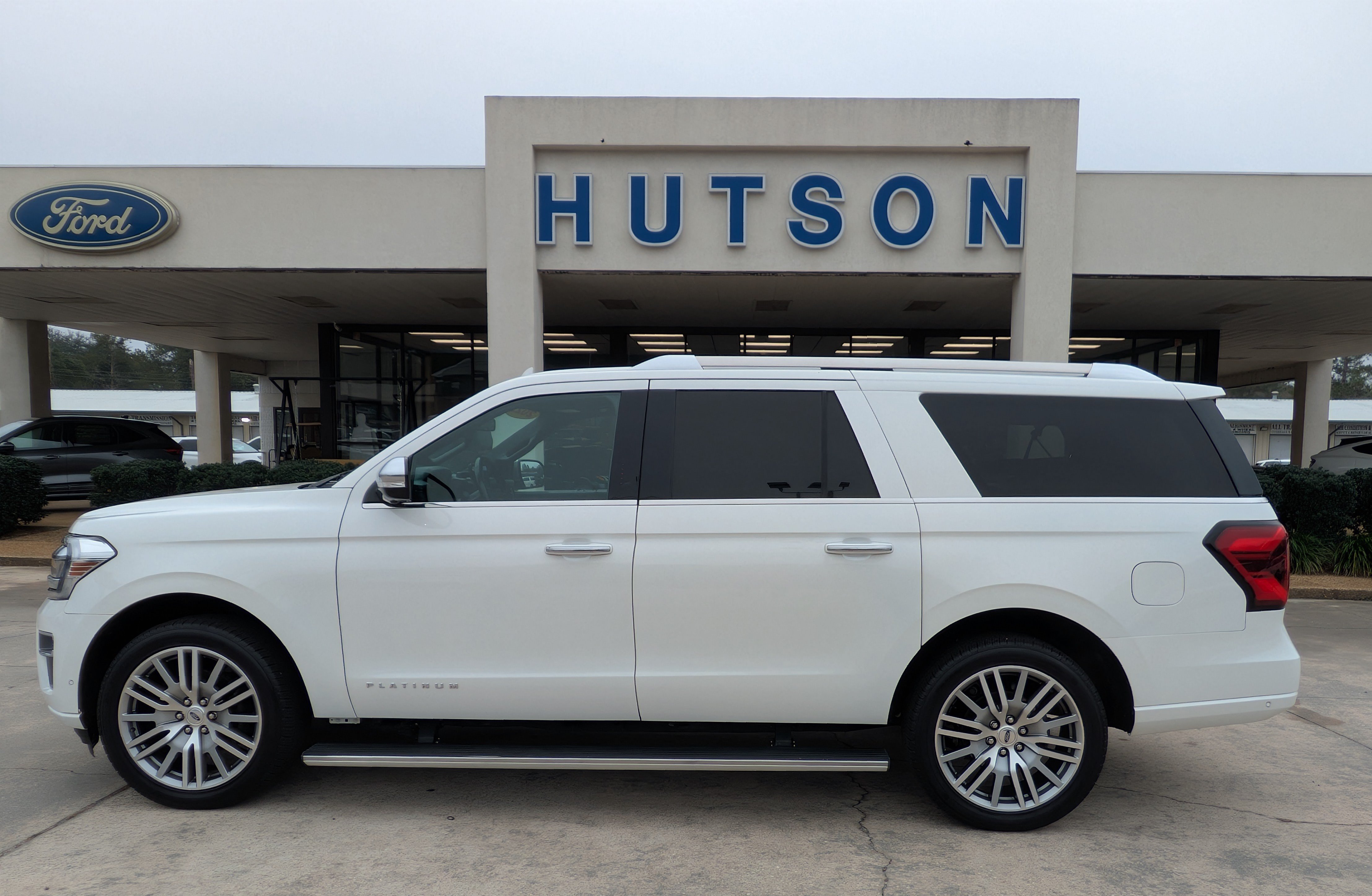 Used 2022 Ford Expedition Max Platinum RWD image 1