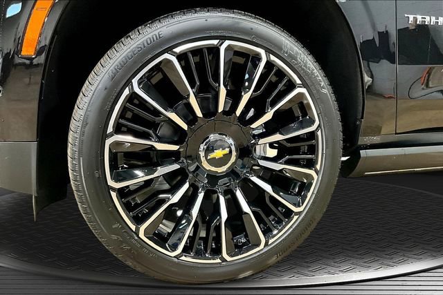 New 2026 Chevrolet Tahoe High Country AWD/4WD image 12