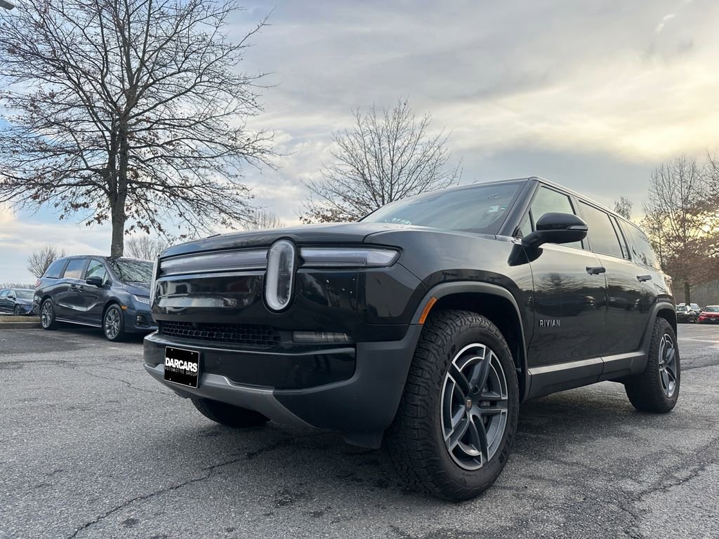 Used 2025 Rivian R1S Adventure image 32