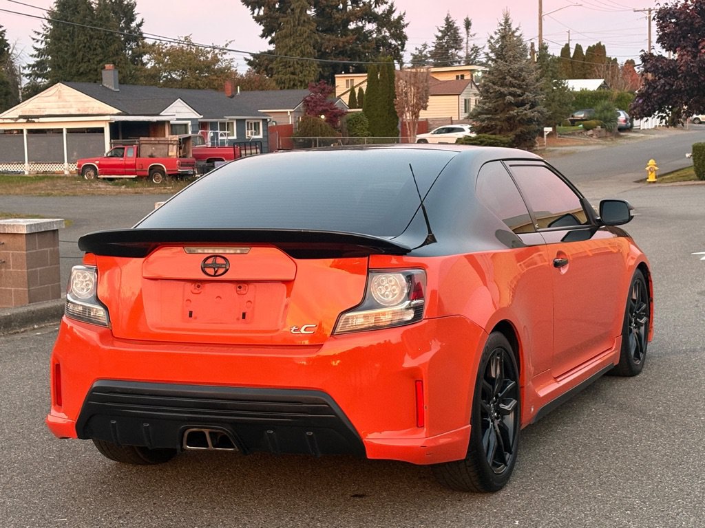 Used 2015 Scion tC FWD image 3