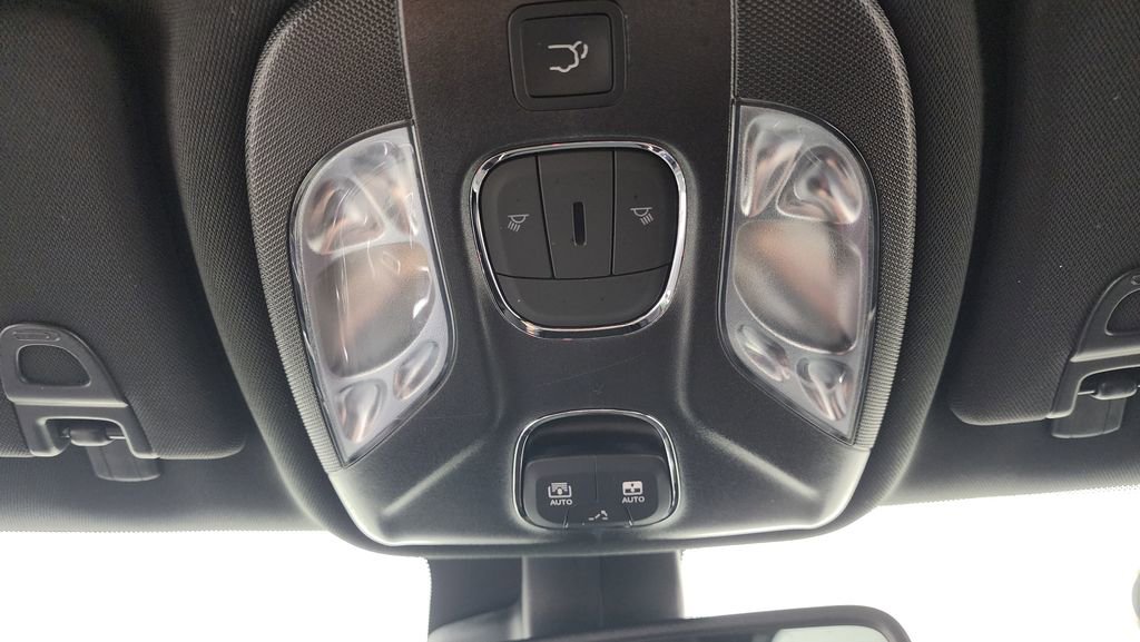 Used 2023 Jeep Compass High Altitude image 26