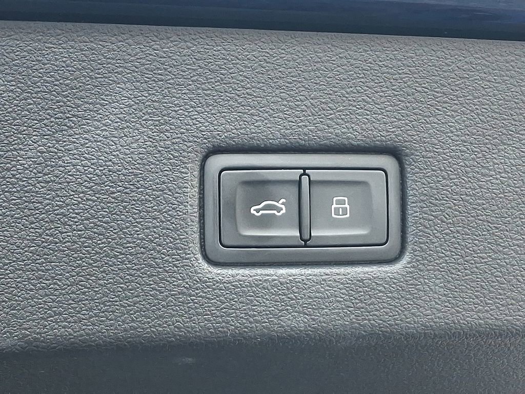 Used 2020 Audi S7 Premium Plus w/ S Sport Package image 32