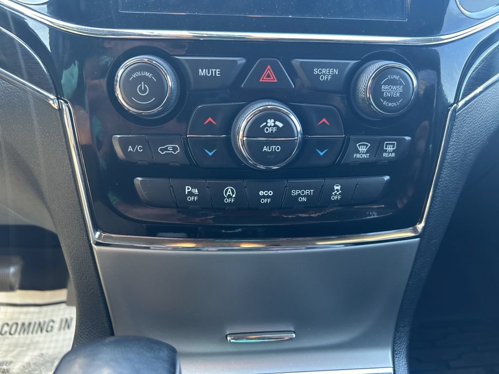 Used 2021 Jeep Grand Cherokee Trailhawk AWD/4WD image 14