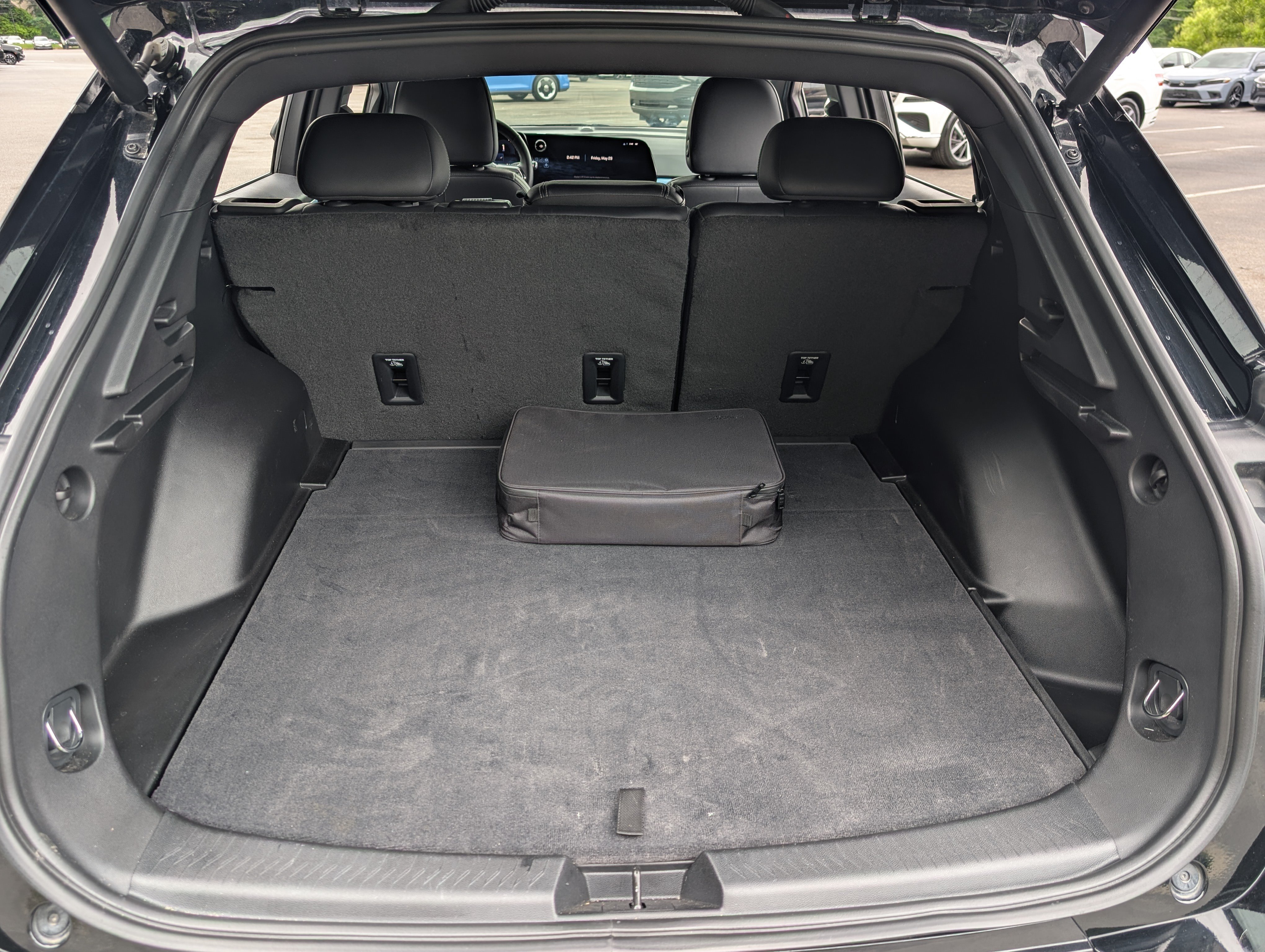 Used 2024 Chevrolet Equinox EV LT FWD image 18