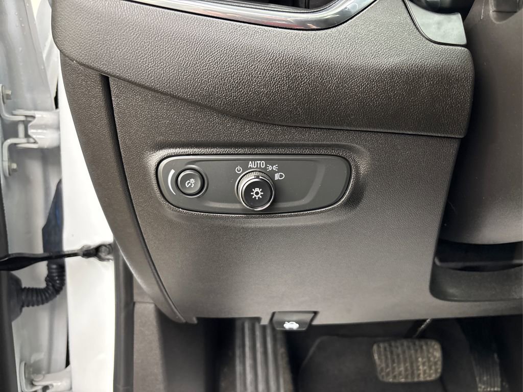 Used 2024 Chevrolet Equinox LT image 26