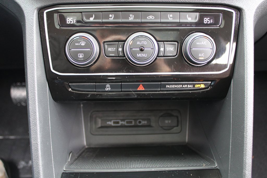 Certified 2021 Volkswagen Atlas SEL Premium image 19