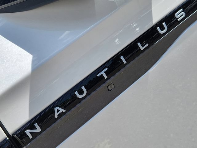 New 2026 Lincoln Nautilus Premier w/ Equipment Group 102A AWD/4WD image 16