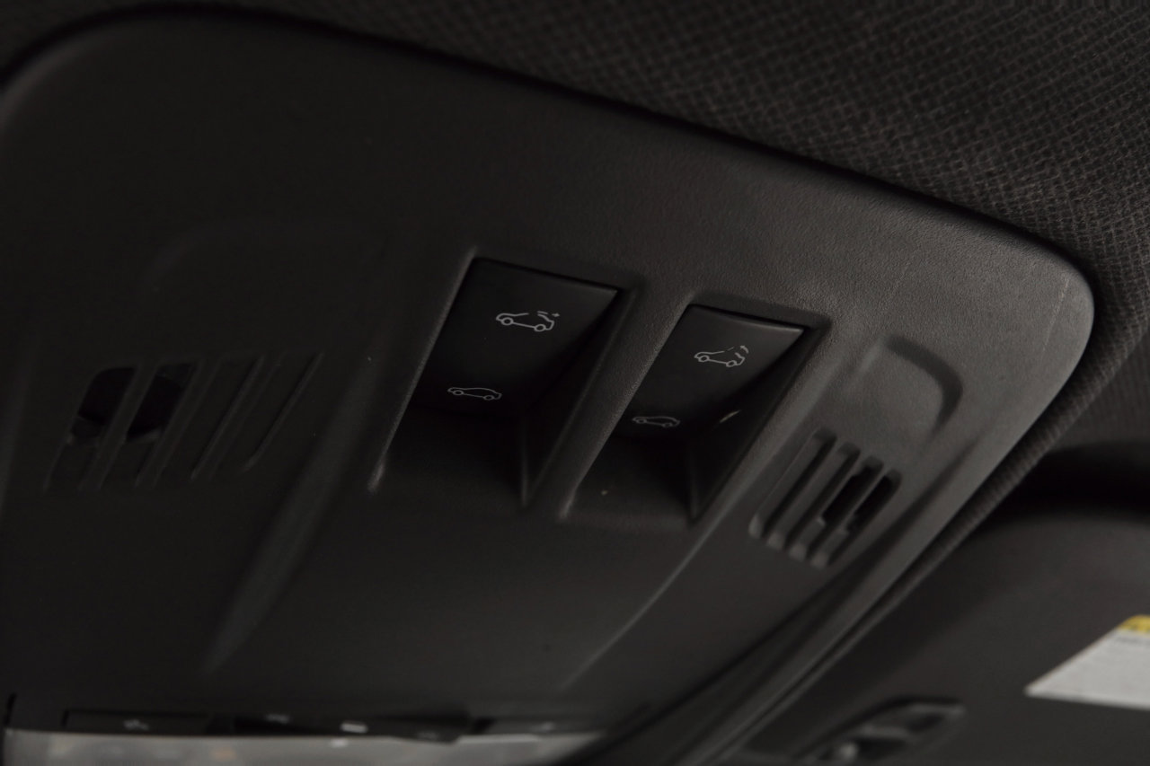 Used 2016 Chevrolet Cruze LT w/ Sun And Sound Package image 16