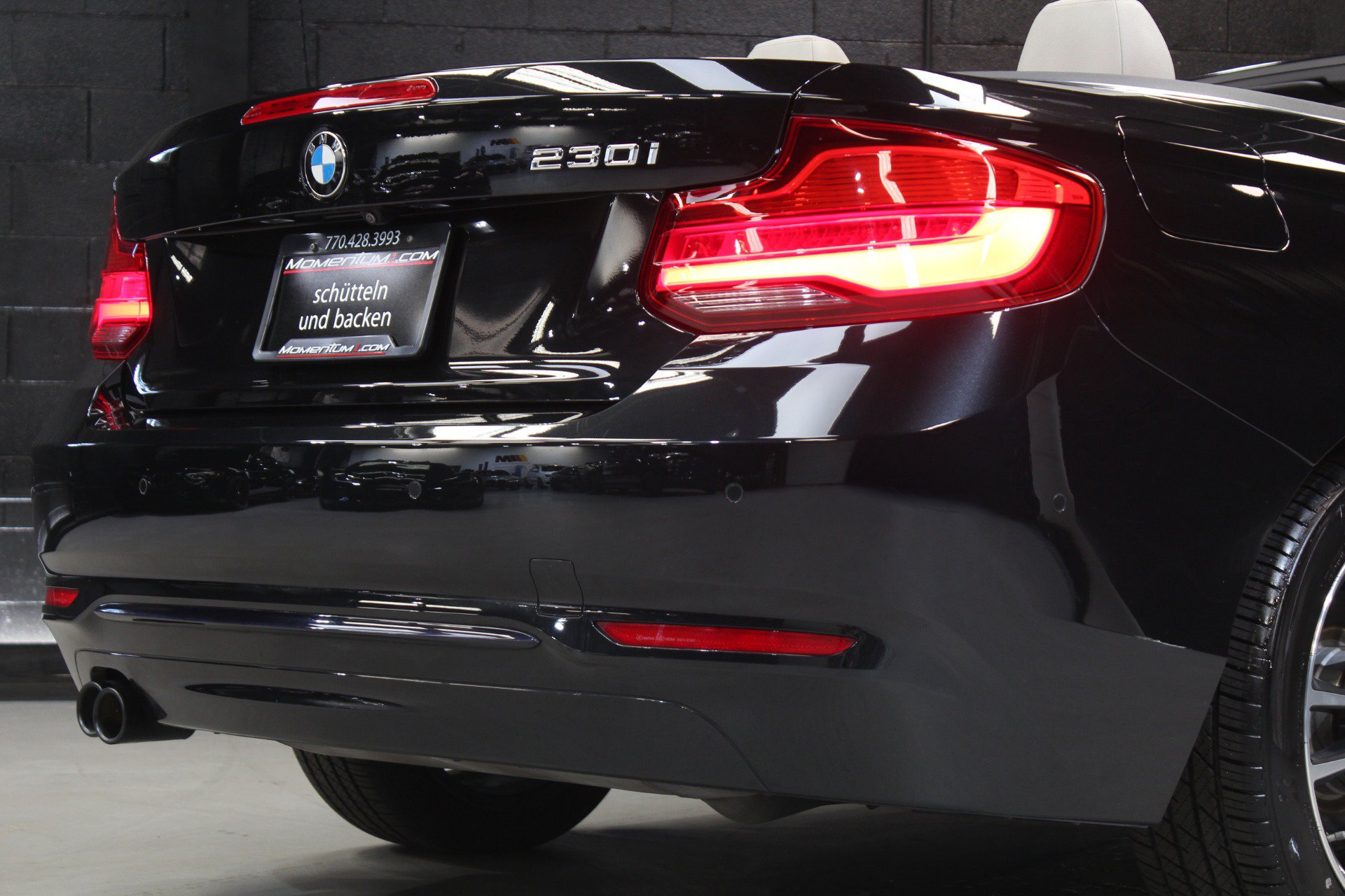 Used 2018 BMW 230i Convertible RWD image 17