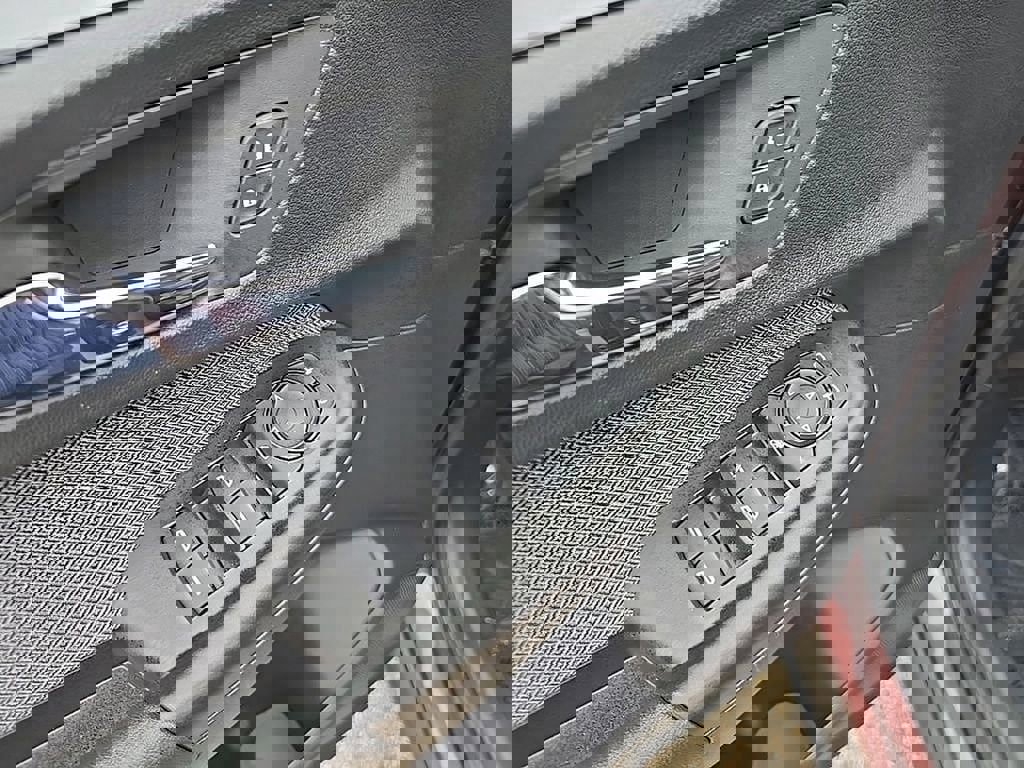 Used 2023 Chevrolet TrailBlazer LT w/ Convenience Package image 10