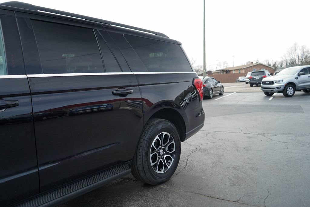 Used 2024 Ford Expedition Max XLT image 15