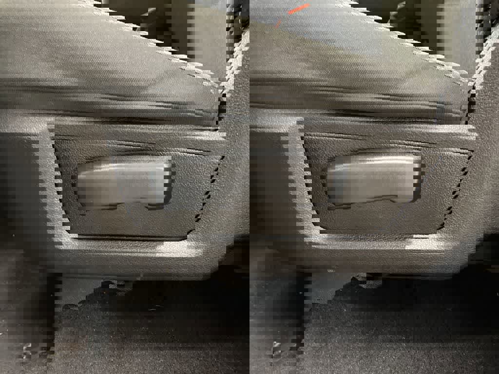 Used 2024 RAM 1500 Classic Warlock image 14