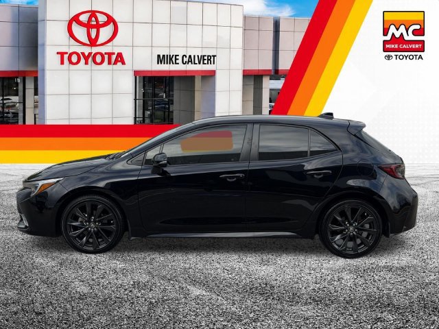 Used 2024 Toyota Corolla XSE FWD image 3