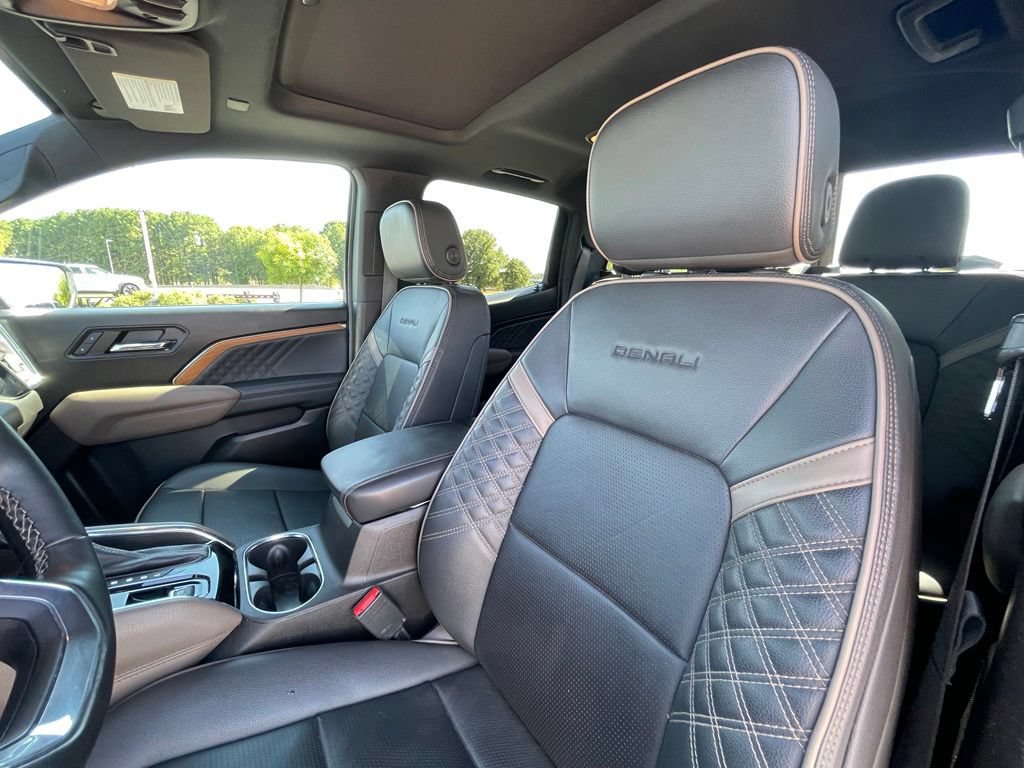 Used 2024 GMC Canyon Denali AWD/4WD image 22