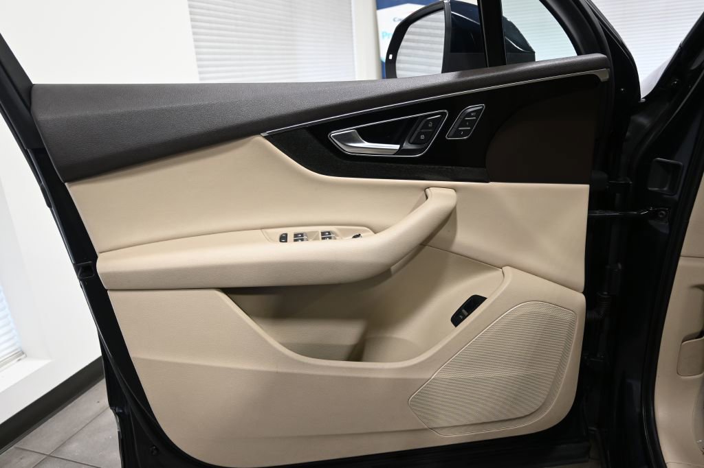 Used 2018 Audi Q7 3.0T Premium image 7