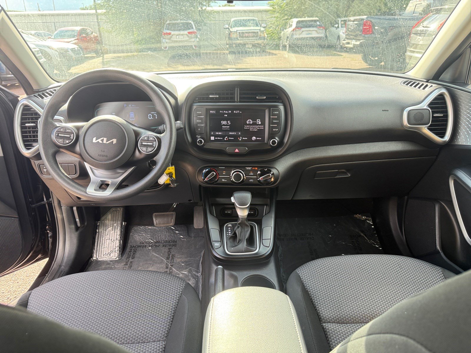 Used 2024 Kia Soul LX FWD image 19