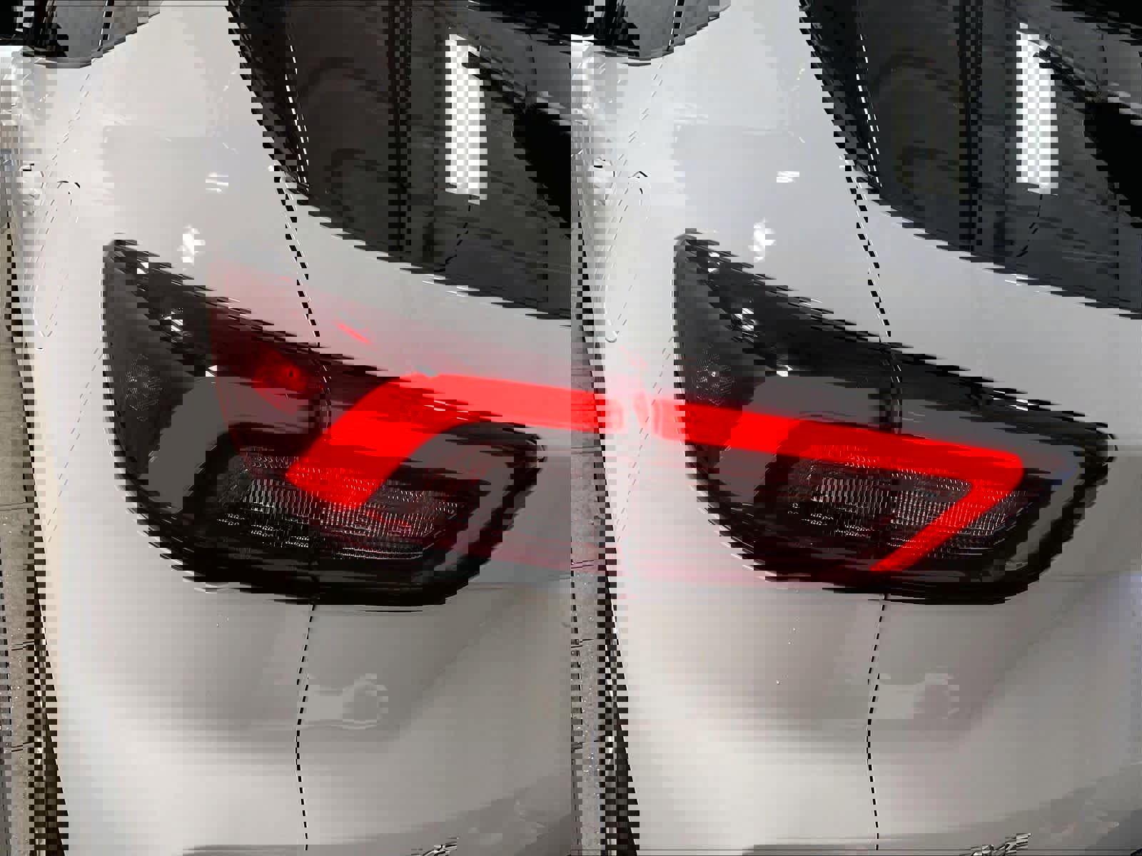 Used 2023 Ford Escape Active image 33