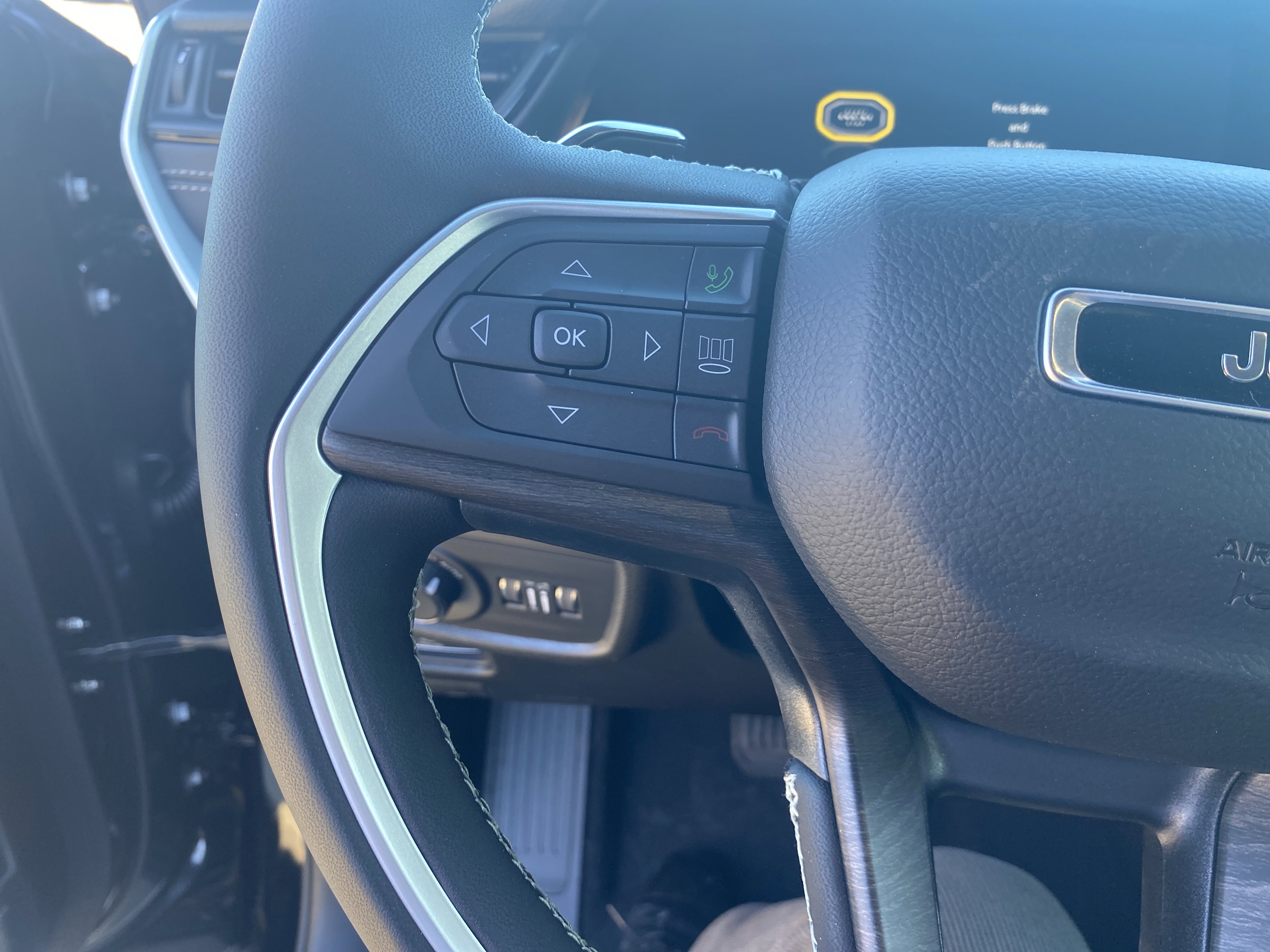 New 2026 Jeep Grand Cherokee Limited image 11