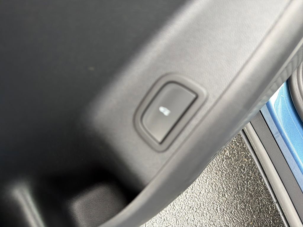 New 2026 Chevrolet Traverse LT w/ Midnight/Sport Edition image 30