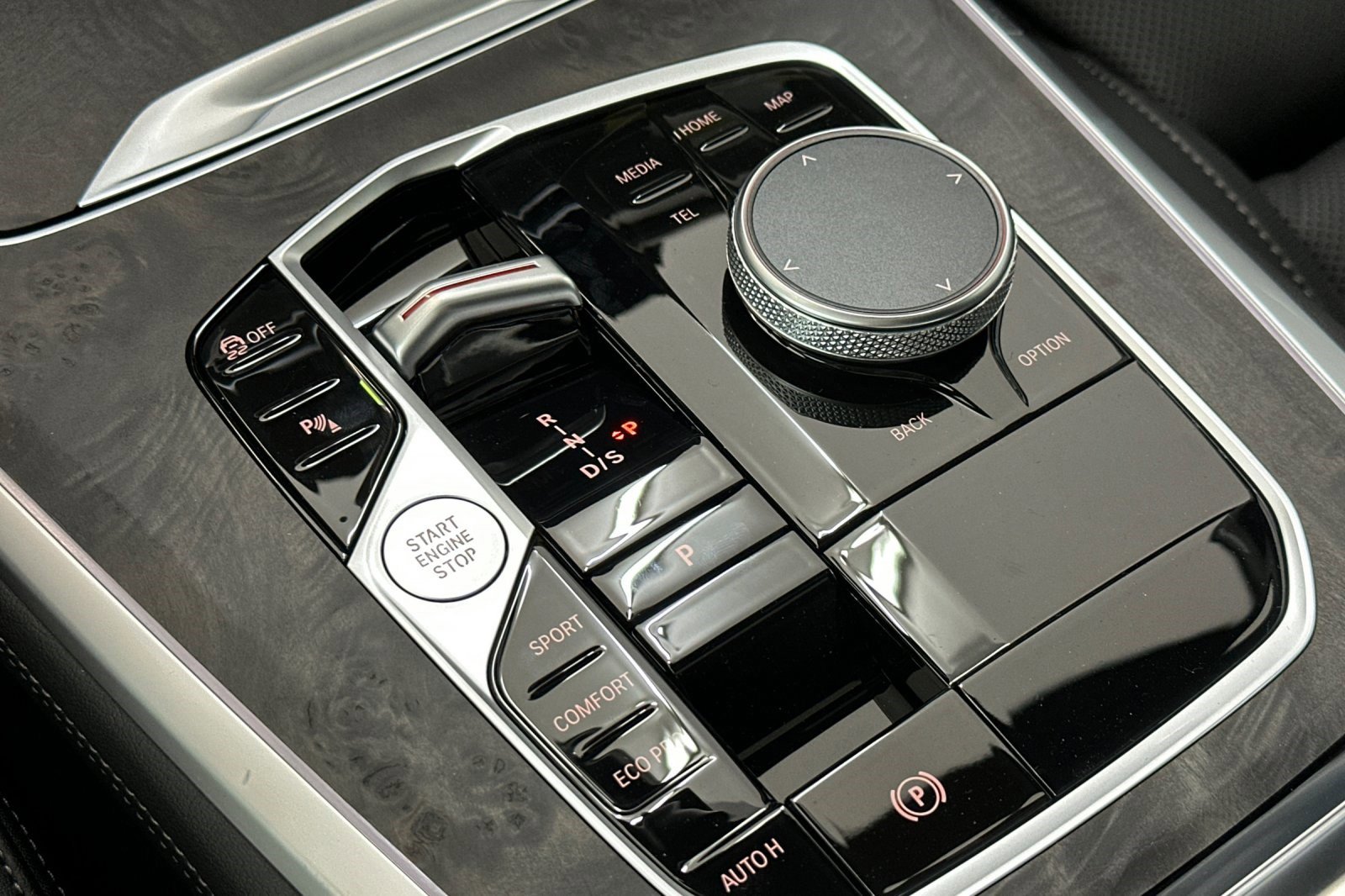 Used 2026 BMW X5 sDrive40i image 16