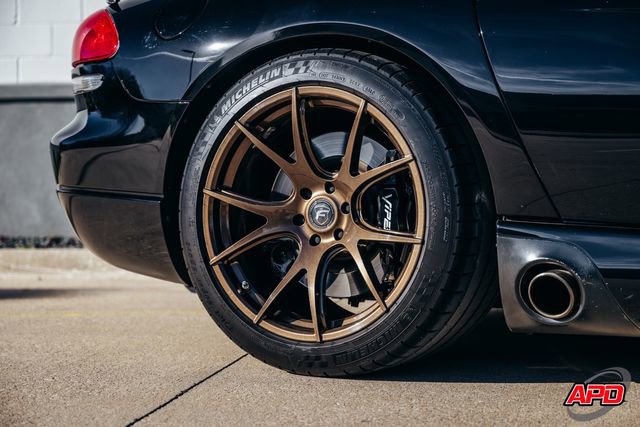 Used 2004 Dodge Viper SRT-10 image 44