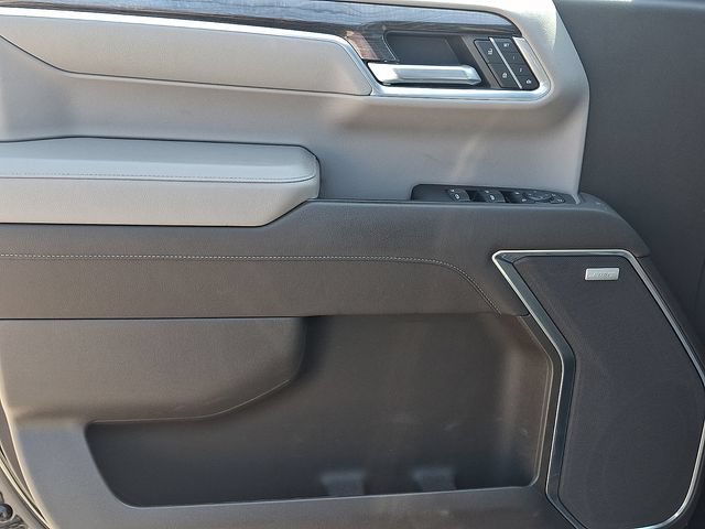 Used 2022 Chevrolet Silverado 1500 LTZ AWD/4WD image 14