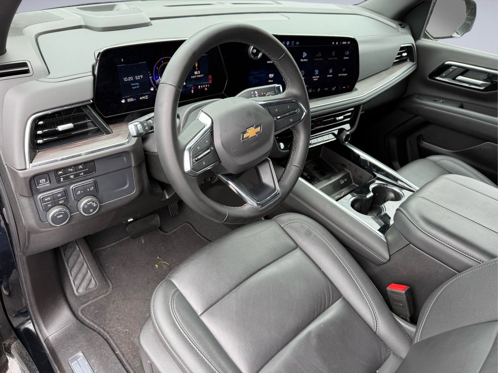 Used 2025 Chevrolet Tahoe LT AWD/4WD image 15