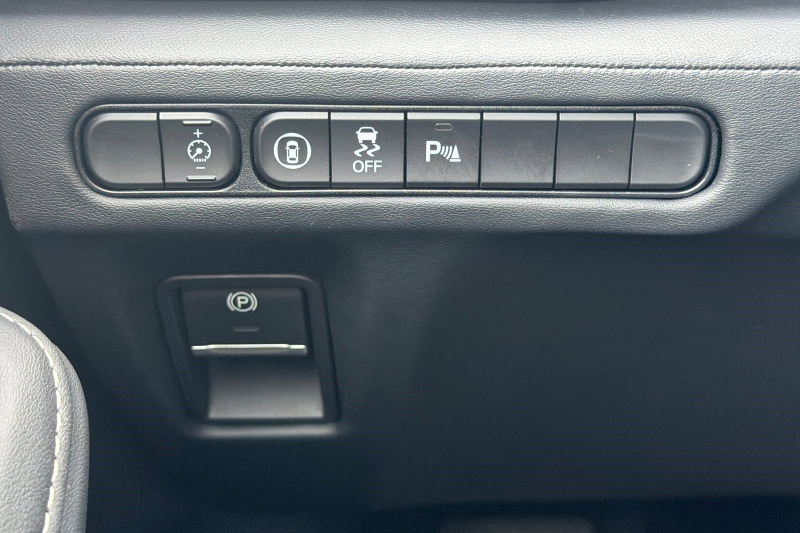 Used 2022 Acura MDX SH-AWD w/ Technology Package image 38