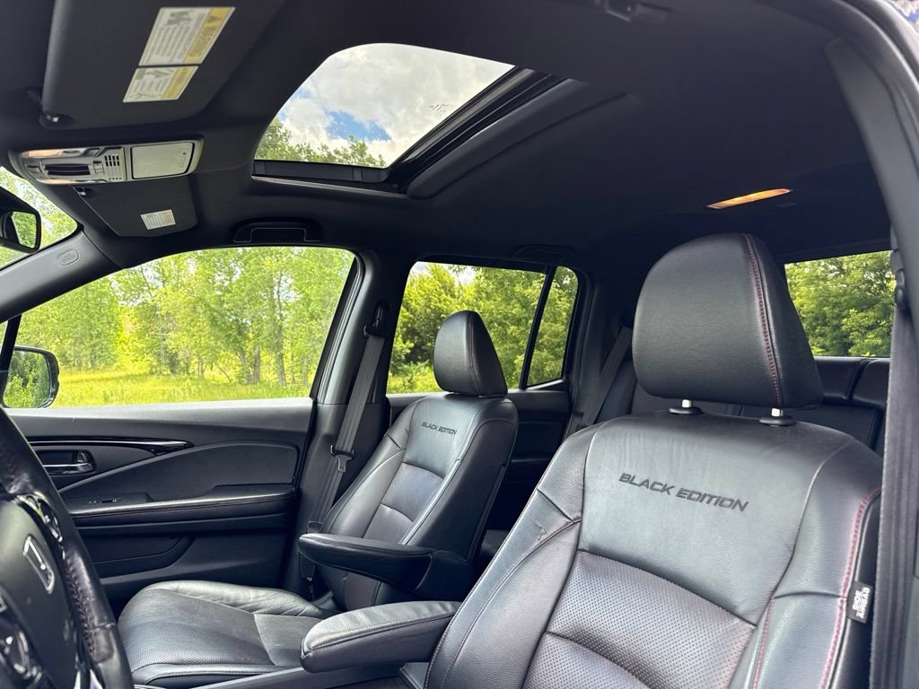 Used 2018 Honda Ridgeline Black Edition image 10
