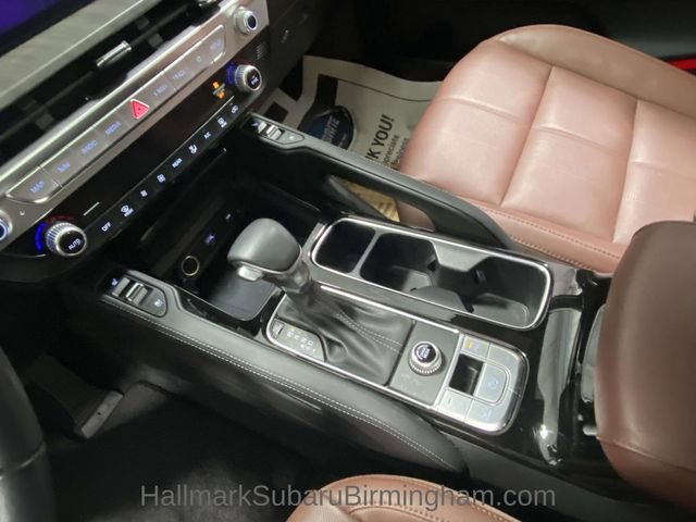 Used 2024 Kia Telluride EX w/ EX Captain's Chair Package image 19