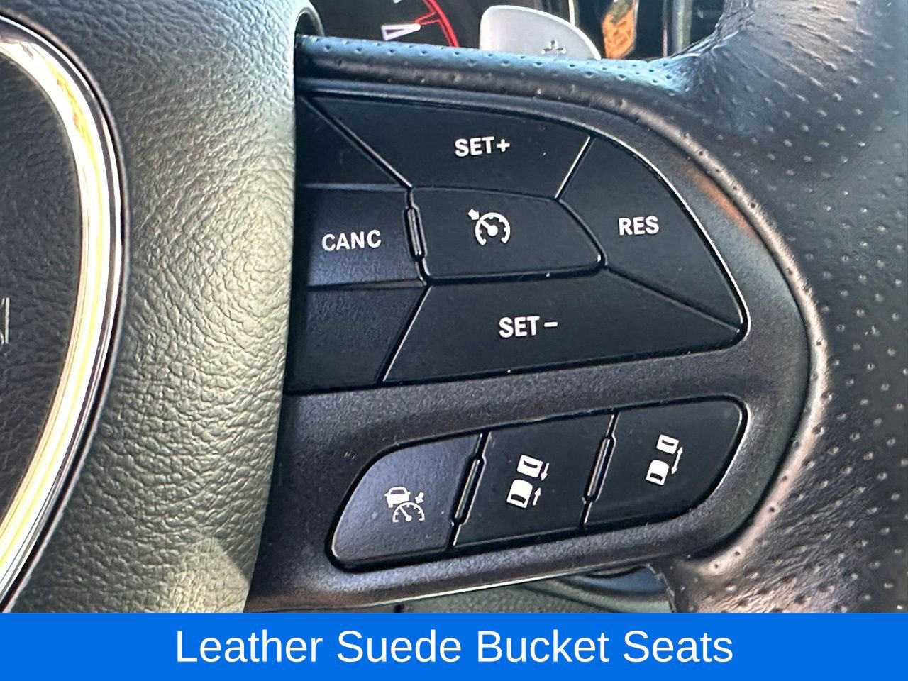 Used 2022 Dodge Durango GT image 33