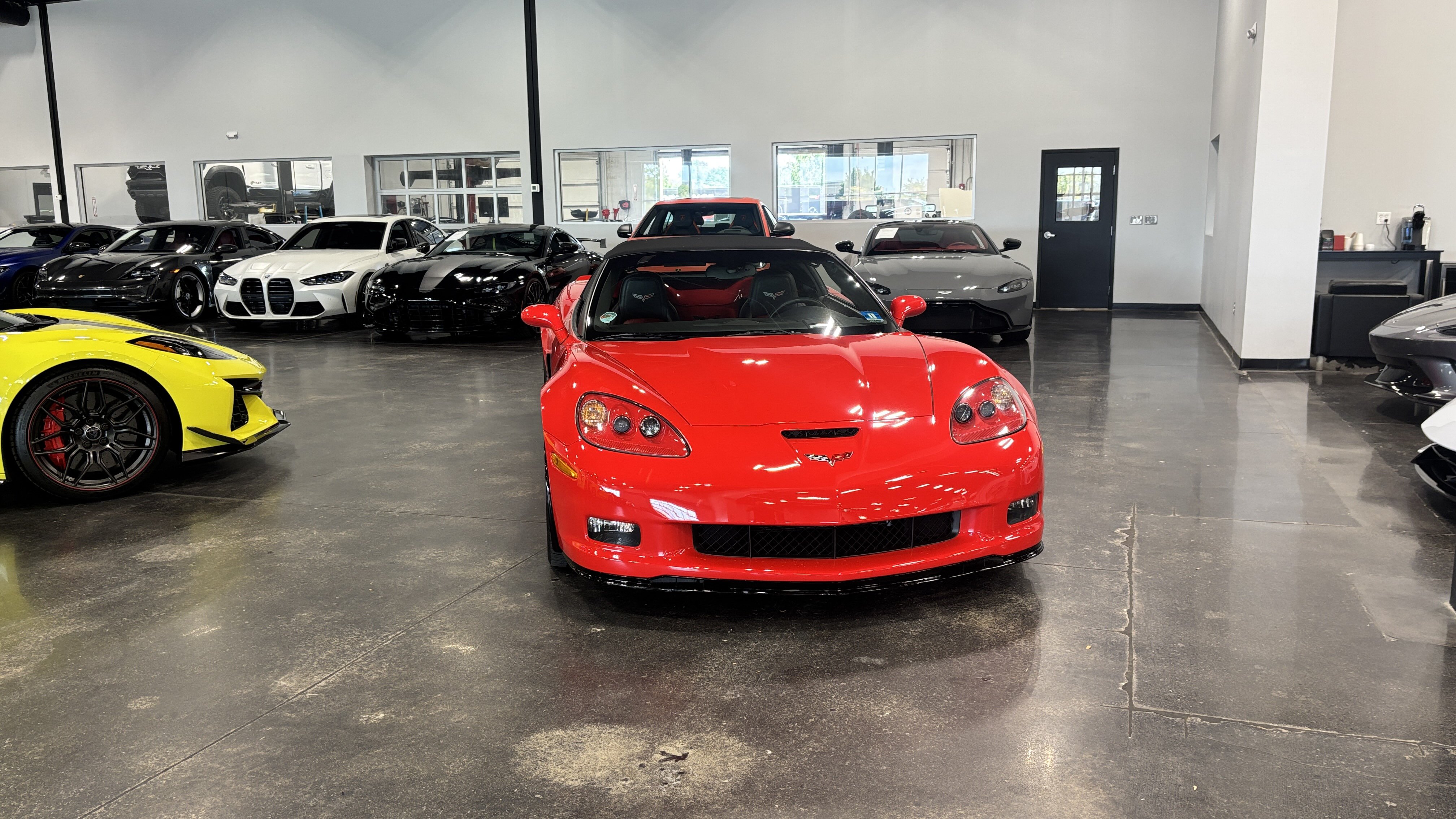 Used 2011 Chevrolet Corvette Grand Sport w/ Preferred Equipment Group RWD image 2