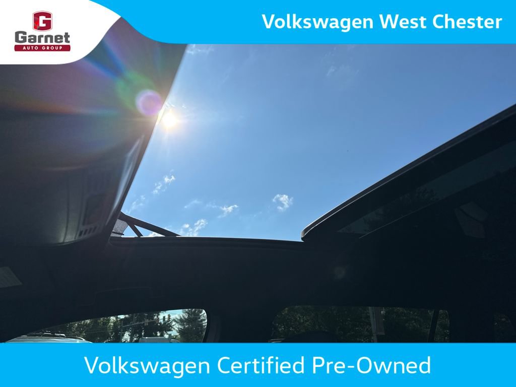 Certified 2023 Volkswagen Tiguan SE R-Line FWD image 27