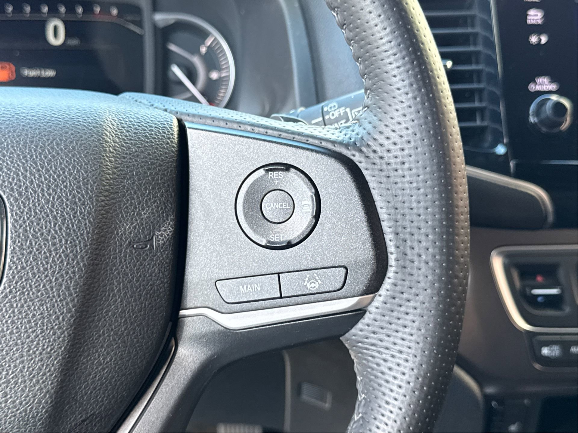 Used 2023 Honda Passport EX-L image 33