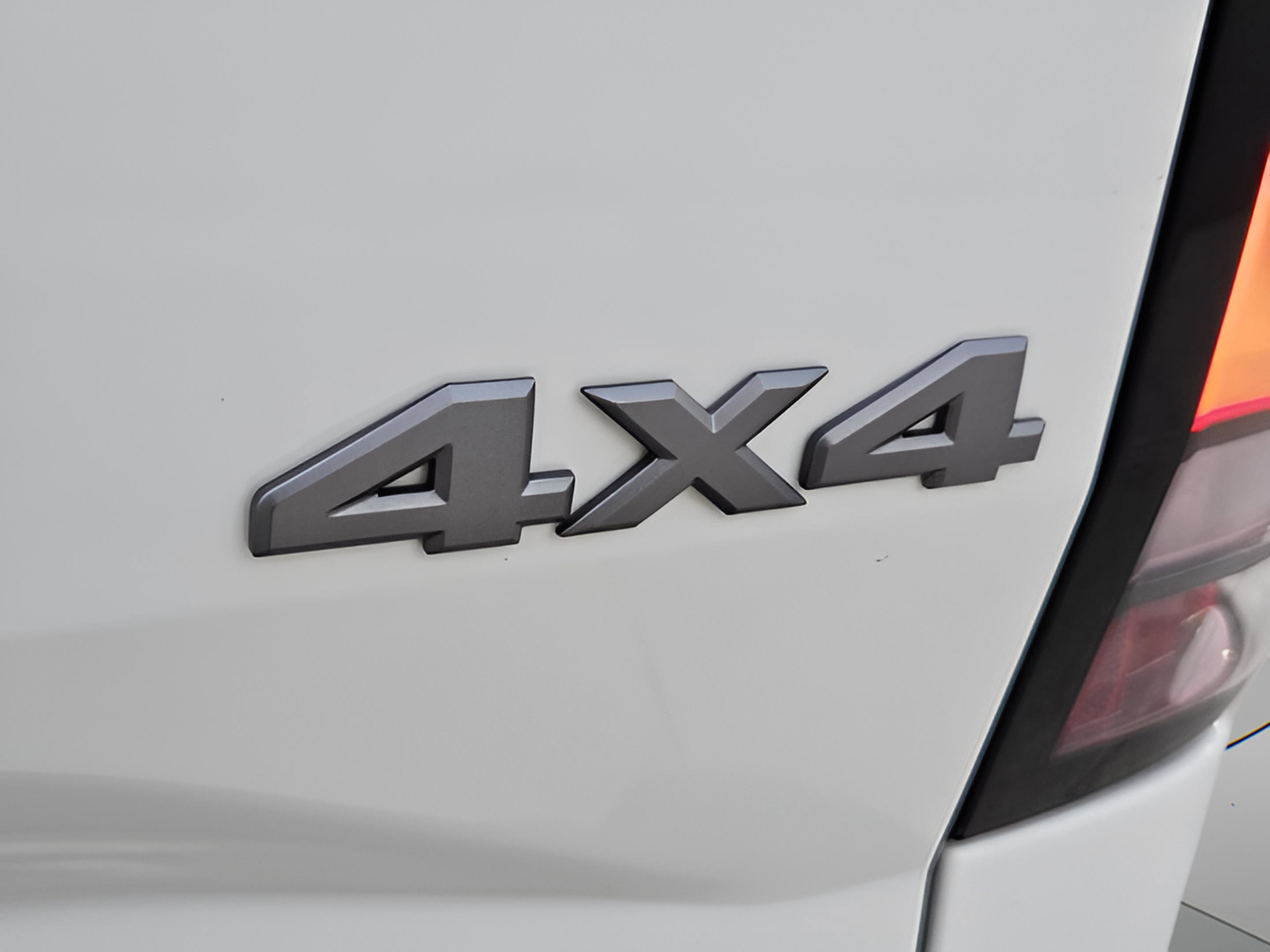 Used 2024 Nissan Frontier S w/ Technology Package image 28