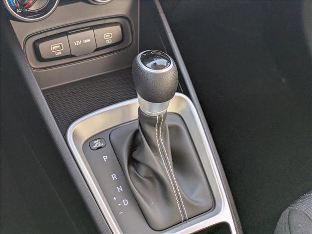 New 2026 Hyundai Venue SE FWD image 16