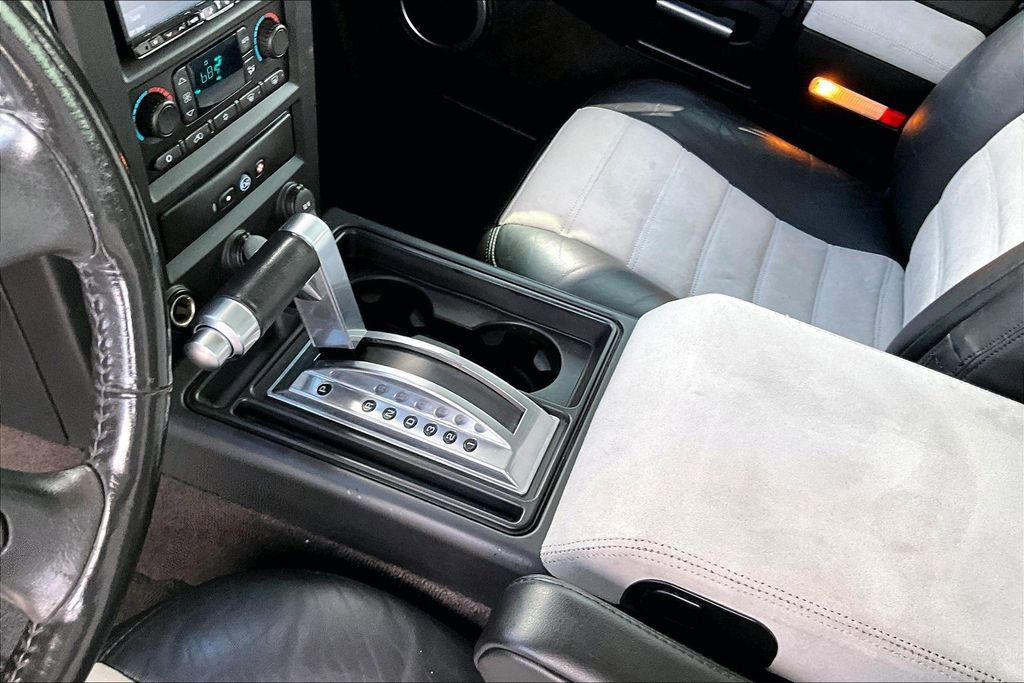 Used 2005 HUMMER H2 SUT w/ Preferred Equipment Group image 15