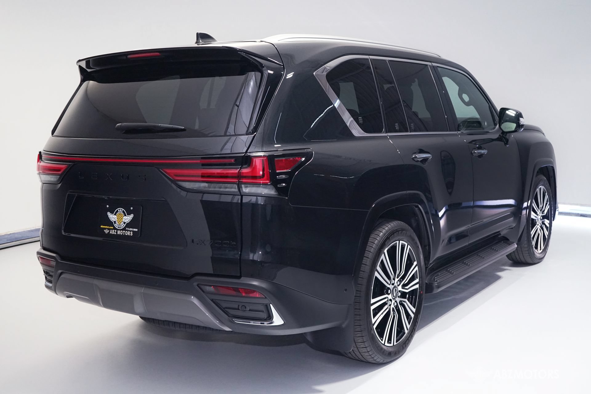 Used 2026 Lexus LX 700h Luxury AWD/4WD image 5