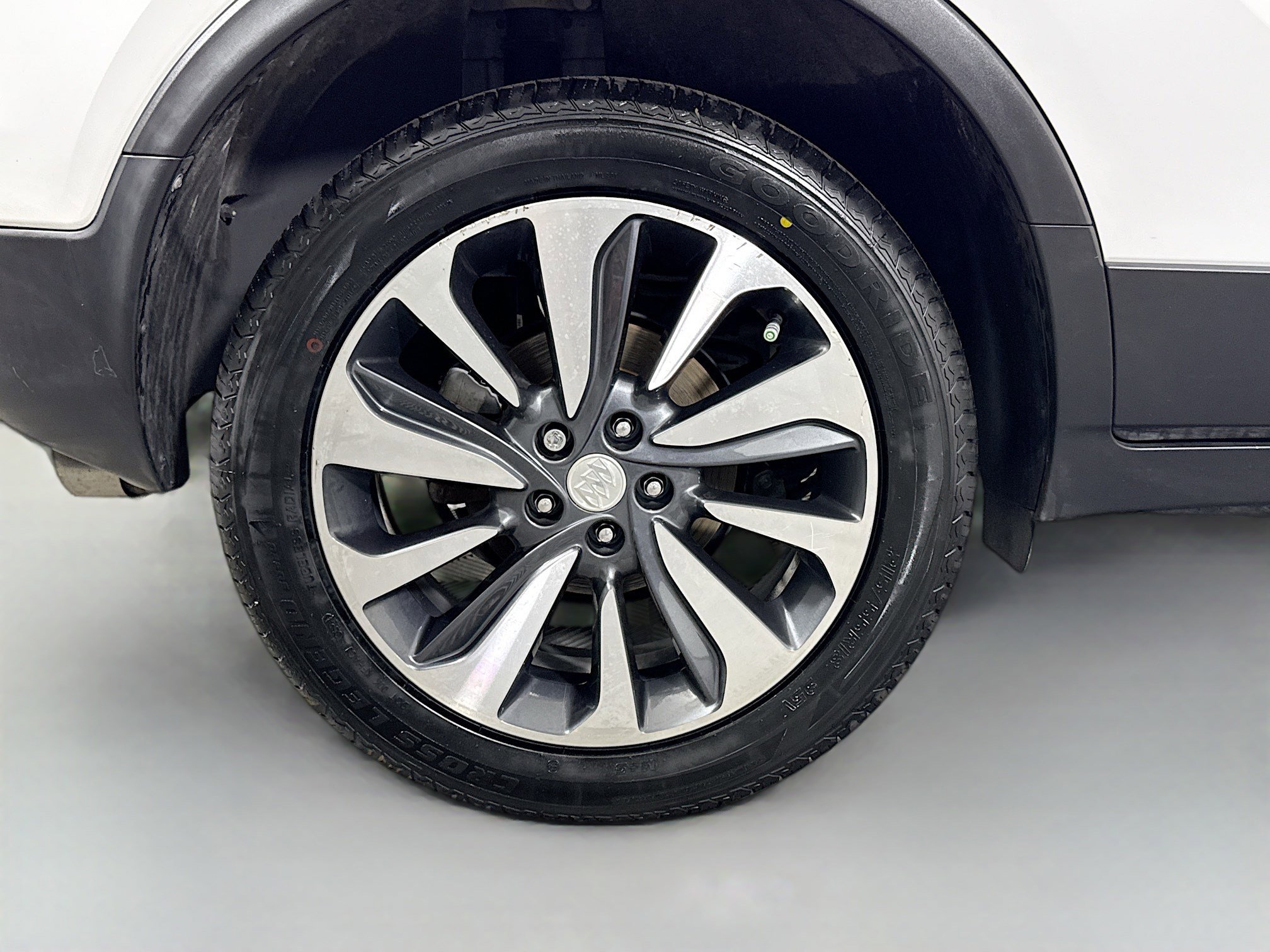 Used 2021 Buick Encore Preferred image 33