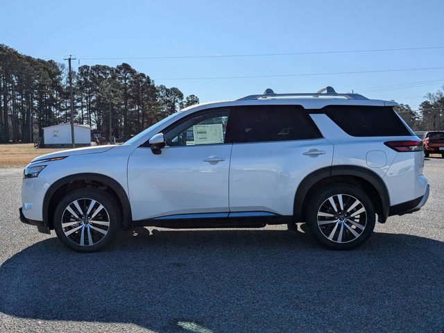 New 2025 Nissan Pathfinder Platinum w/ Cargo Package image 7