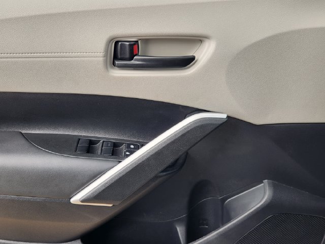 Used 2026 Toyota Corolla Cross L FWD image 16
