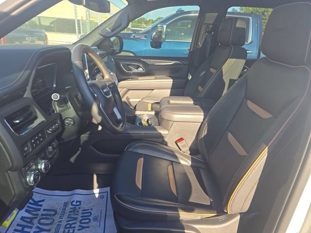 Used 2023 GMC Yukon AT4 w/ AT4 Premium Plus Package AWD/4WD image 6