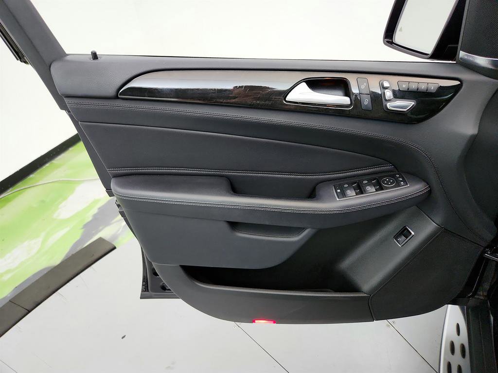 Used 2018 Mercedes-Benz GLE 43 AMG 4MATIC image 24