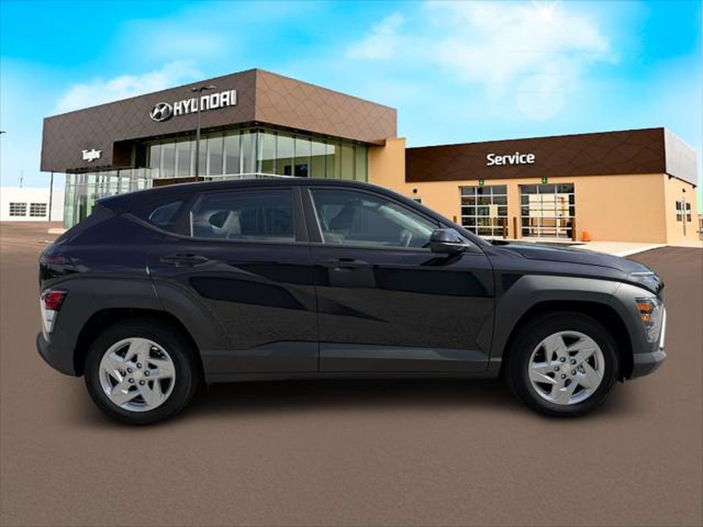 New 2027 Hyundai Kona SE FWD image 8