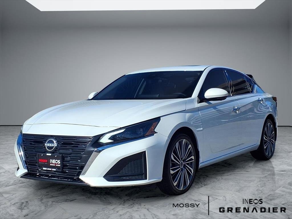 Used 2023 Nissan Altima 2.5 SL image 4