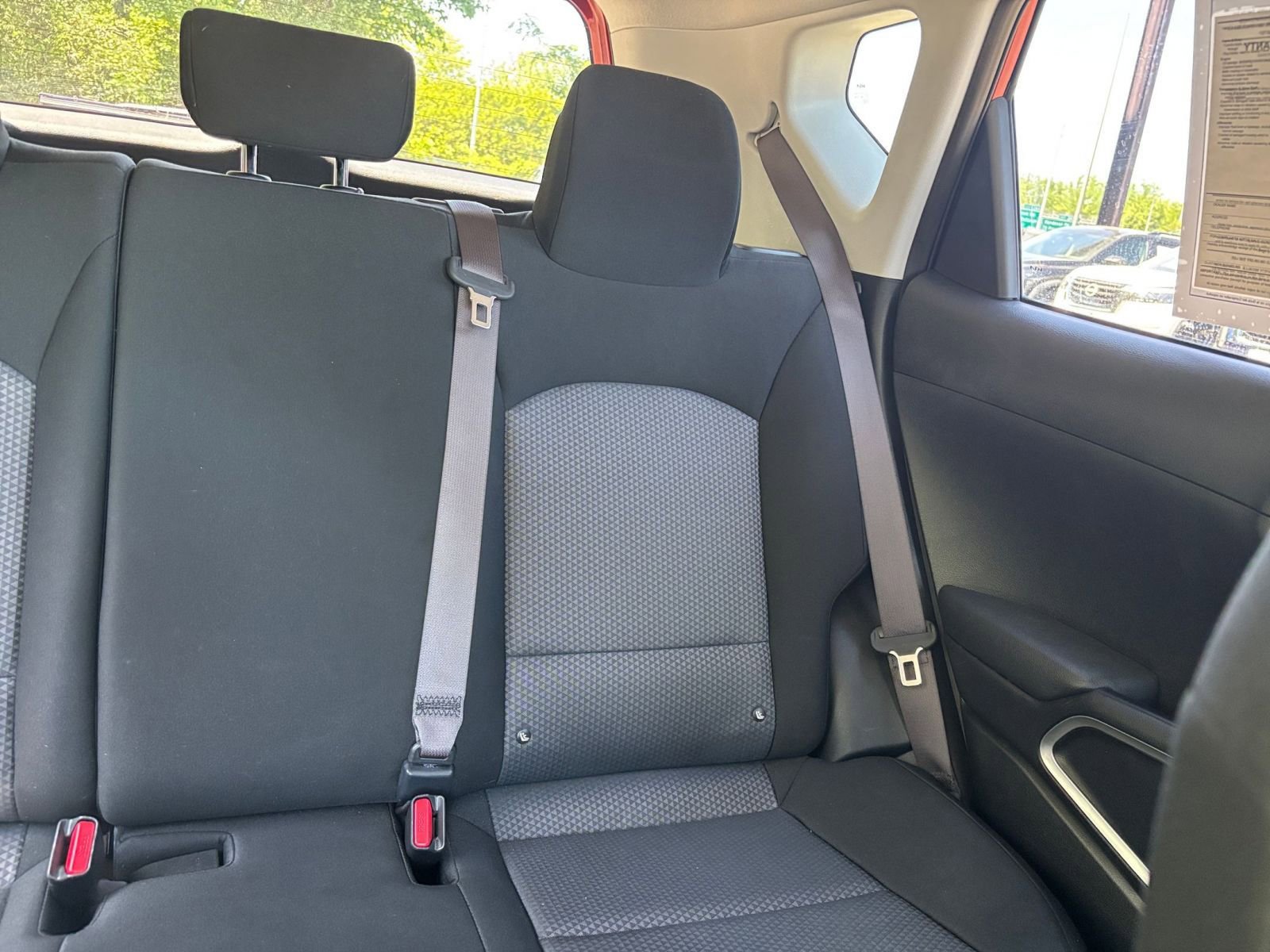 Used 2025 Kia Soul LX w/ LX Technology Package FWD image 35