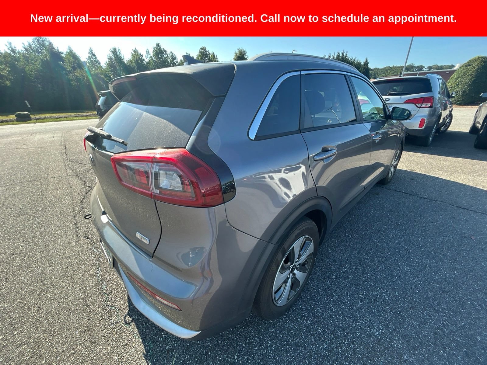 Used 2018 Kia Niro LX FWD image 11