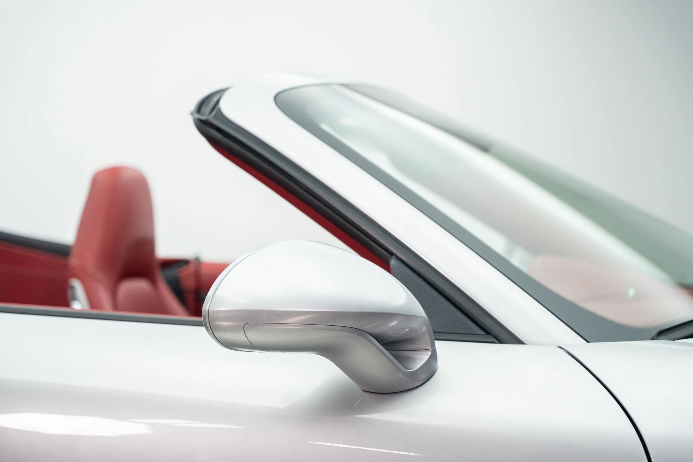 Used 2015 Porsche 911 Turbo image 31