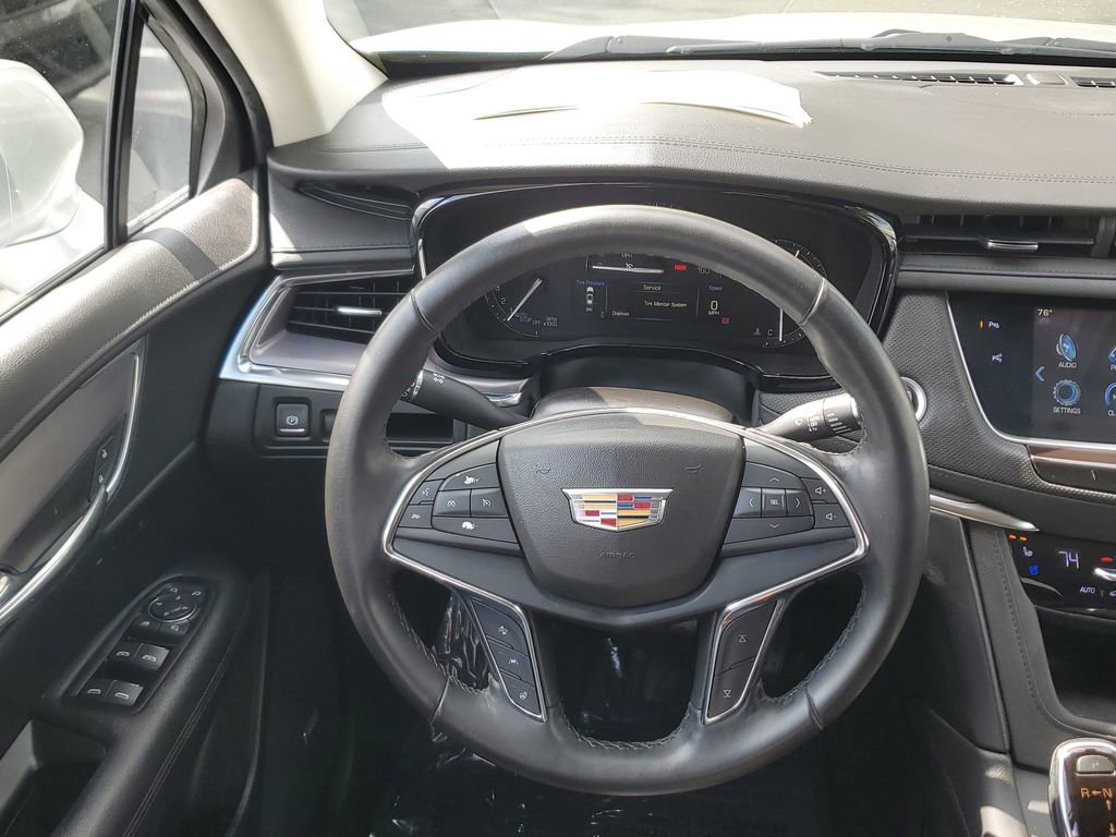 Used 2019 Cadillac XT5 Premium Luxury w/ Driver Assist Package image 18