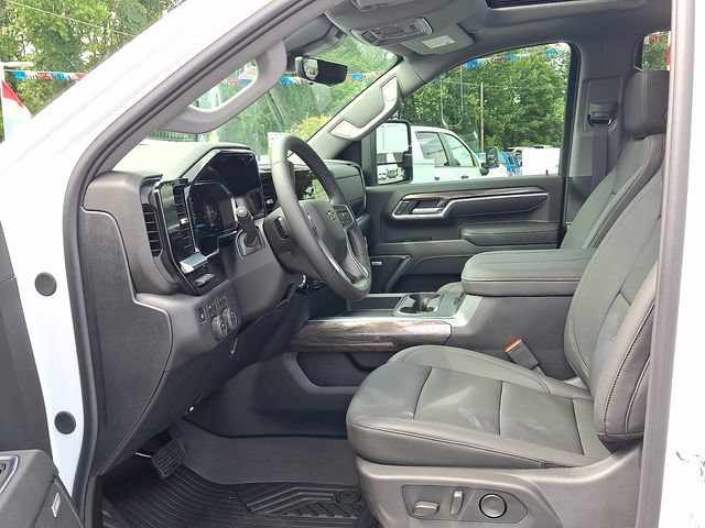 New 2026 Chevrolet Silverado 2500 LTZ w/ LTZ Plus Package AWD/4WD image 6
